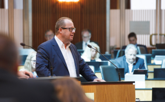 FPÖ-Finanzsprecher Hubert Fuchs im Parlament.