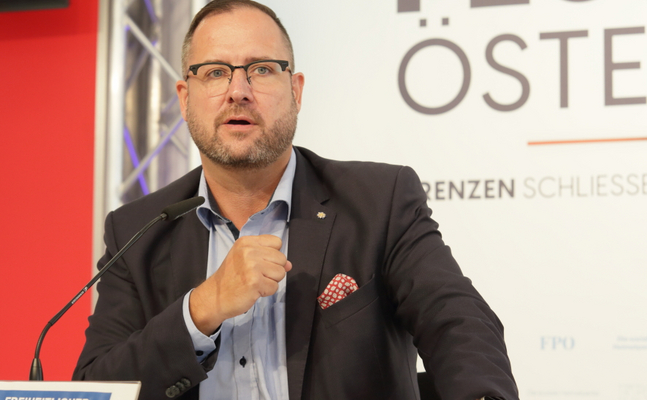 FPÖ-Mediensprecher Christian Hafenecker. 