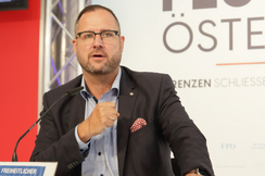 FPÖ-Mediensprecher Christian Hafenecker. 