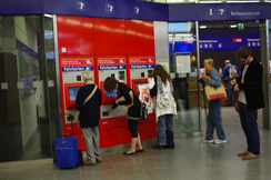 Die ÖBB erhöhen schon zum zweiten Mal innerhalb eines halben Jahres die Fahrkartenpreise.