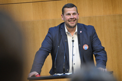 FPÖ-Agrarsprecher Peter Schmiedlechner im Parlament.