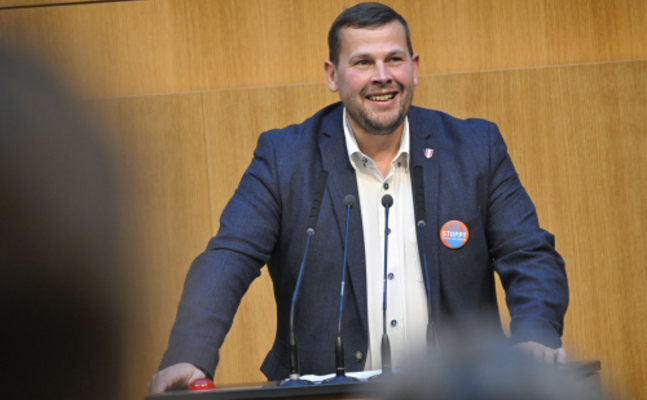 FPÖ-Agrarsprecher Peter Schmiedlechner im Parlament.